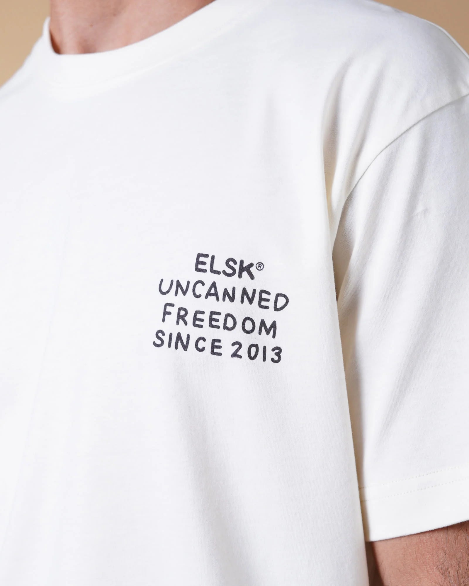 ELSK FREEDOM CH MEN'S BRUSHED T-SHIRT - OFF WHITE