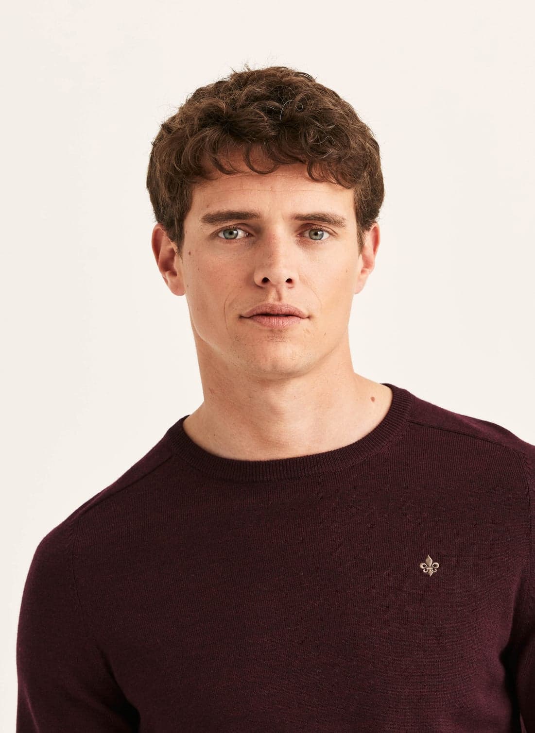 Morris Merino Oneck - 48 WINE RED