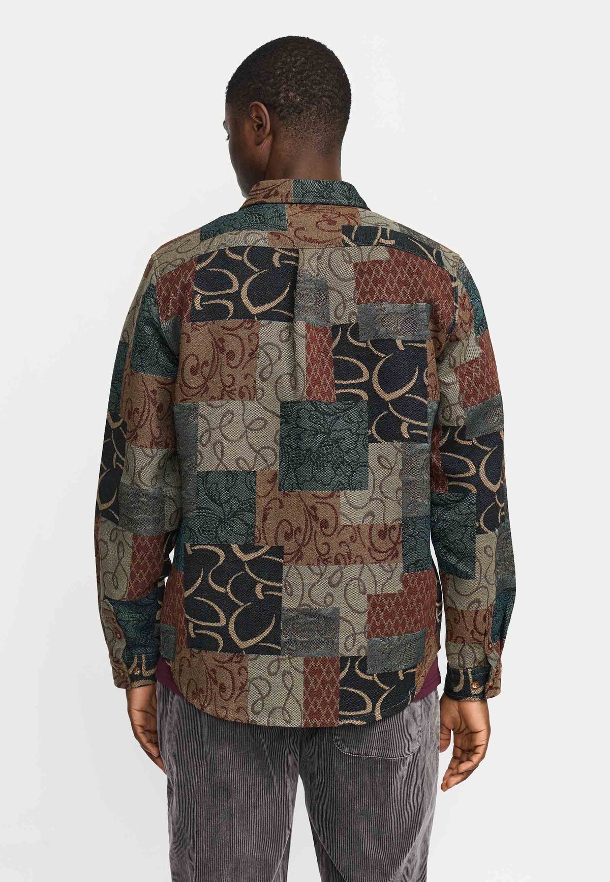 Revolution Utility overshirt 3288 i petrol med patchwork-mønster set bagfra