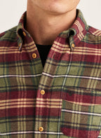 Nærbillede af Morris Slim Fit flannelskjorte med store tern i oliven