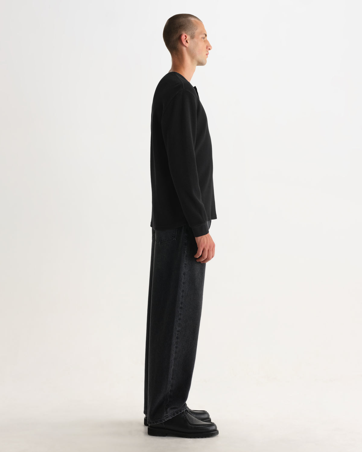 Wax London CALEB HENLEY L/S TEE WAFFLE - WASHED BLACK