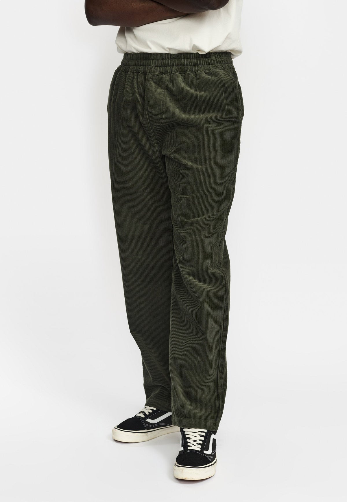 Revolution Casual Trousers 5874 i armygrøn fløjl – fløjlsbukser til herre