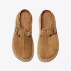 Clarks Solsbury Mule i farven Cola Suede - Hos MEN - Supermen.dk