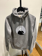 Indlæs billede til gallerivisning Bjerne Hoodie Grey Big Logo
