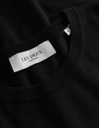 Les Deux Greyson Merino Knit Black