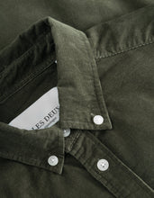 Indlæs billede til gallerivisning Les Deux Christoph Corduroy Shirt Olive Night
