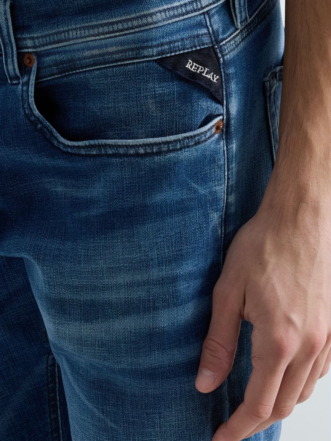 Replay Grover Straight Fit Jeans i Medium Blue mellemblå – billede 5