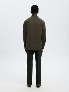 Selected Performance Stretch Slim Fit skjorte i Forest Night mørkegrøn set bagfra