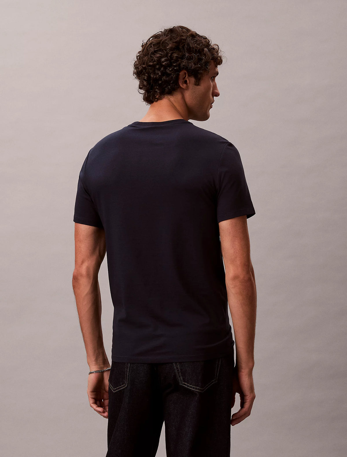 Calvin Klein Stretch Slim Fit T-shirt i Dark Sapphire set bagfra