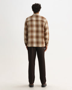 Wax London Whiting ternet overshirt i natur og ecru set bagfra