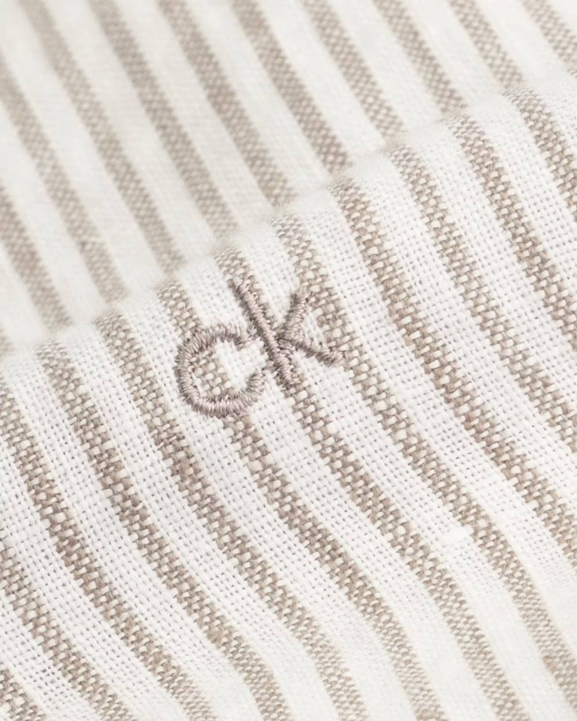 Calvin Klein LINEN STRIPE SLIM SHIRT Delta green - mss - Supermen.dk