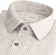 Indlæs billede til gallerivisning Calvin Klein LINEN STRIPE SLIM SHIRT Delta green - mss - Supermen.dk
