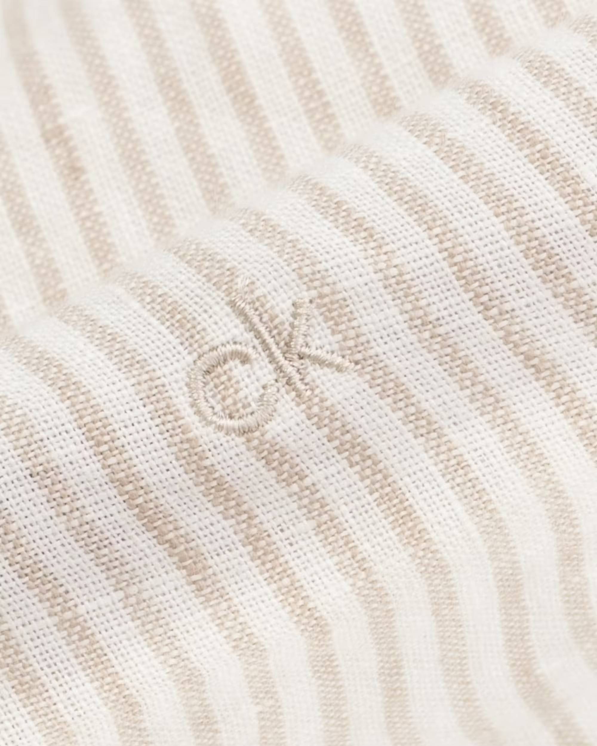 Calvin Klein LINEN STRIPE SLIM SHIRT Stony beige - ace - Supermen.dk