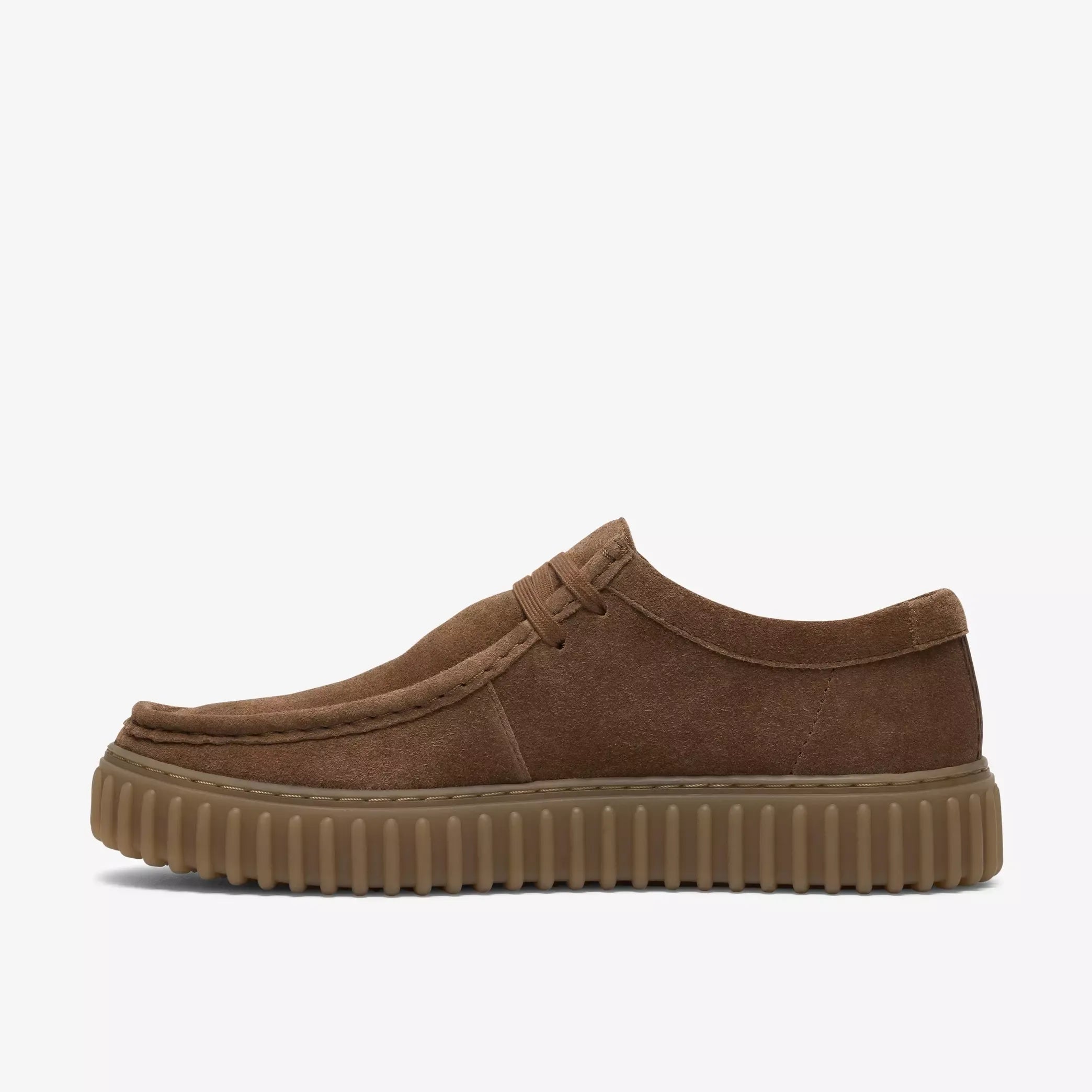 Clarks Torhill Lo sko i Cola Suede brun ruskind til mænd fra MEN – supermen.dk