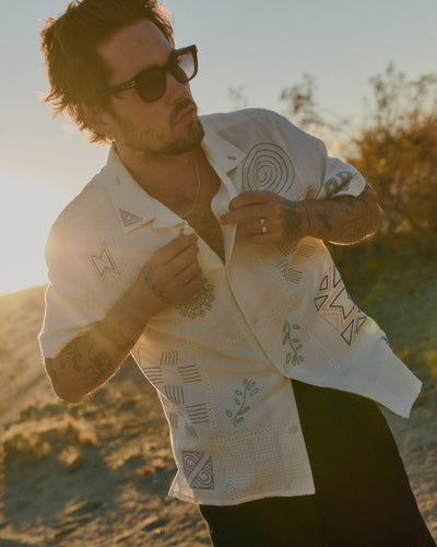 Didcot - Ecru Doodle Embroidered Short - Sleeve Shirt - Supermen.dk
