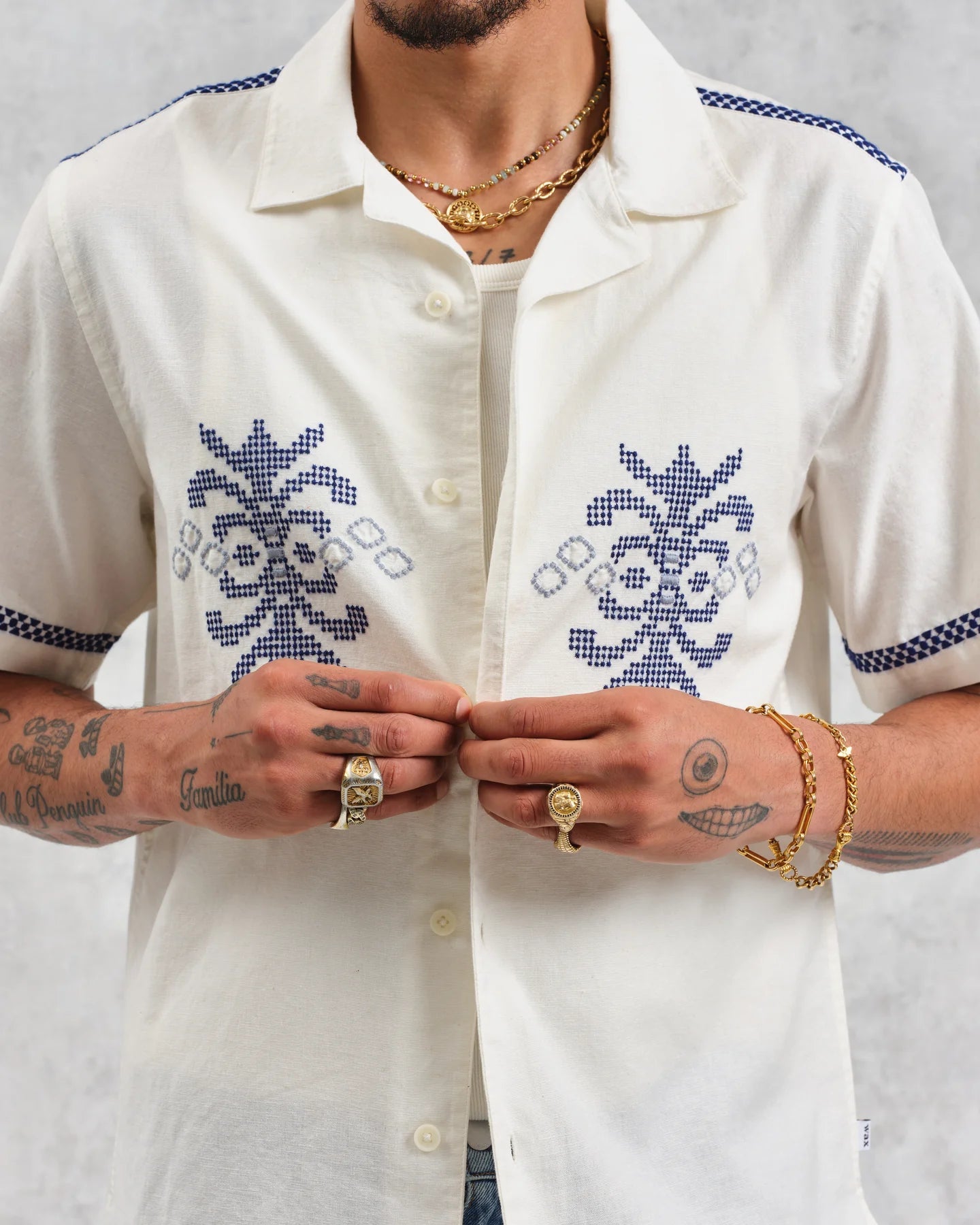 Didcot - Ecru Motif Embroidered Short - Sleeve Shirt - Supermen.dk