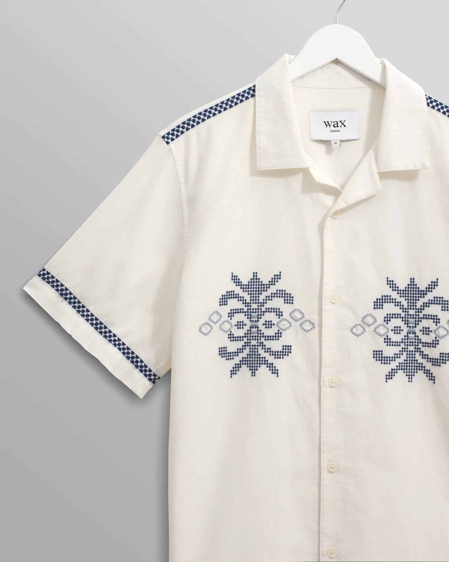 Didcot - Ecru Motif Embroidered Short - Sleeve Shirt - Supermen.dk
