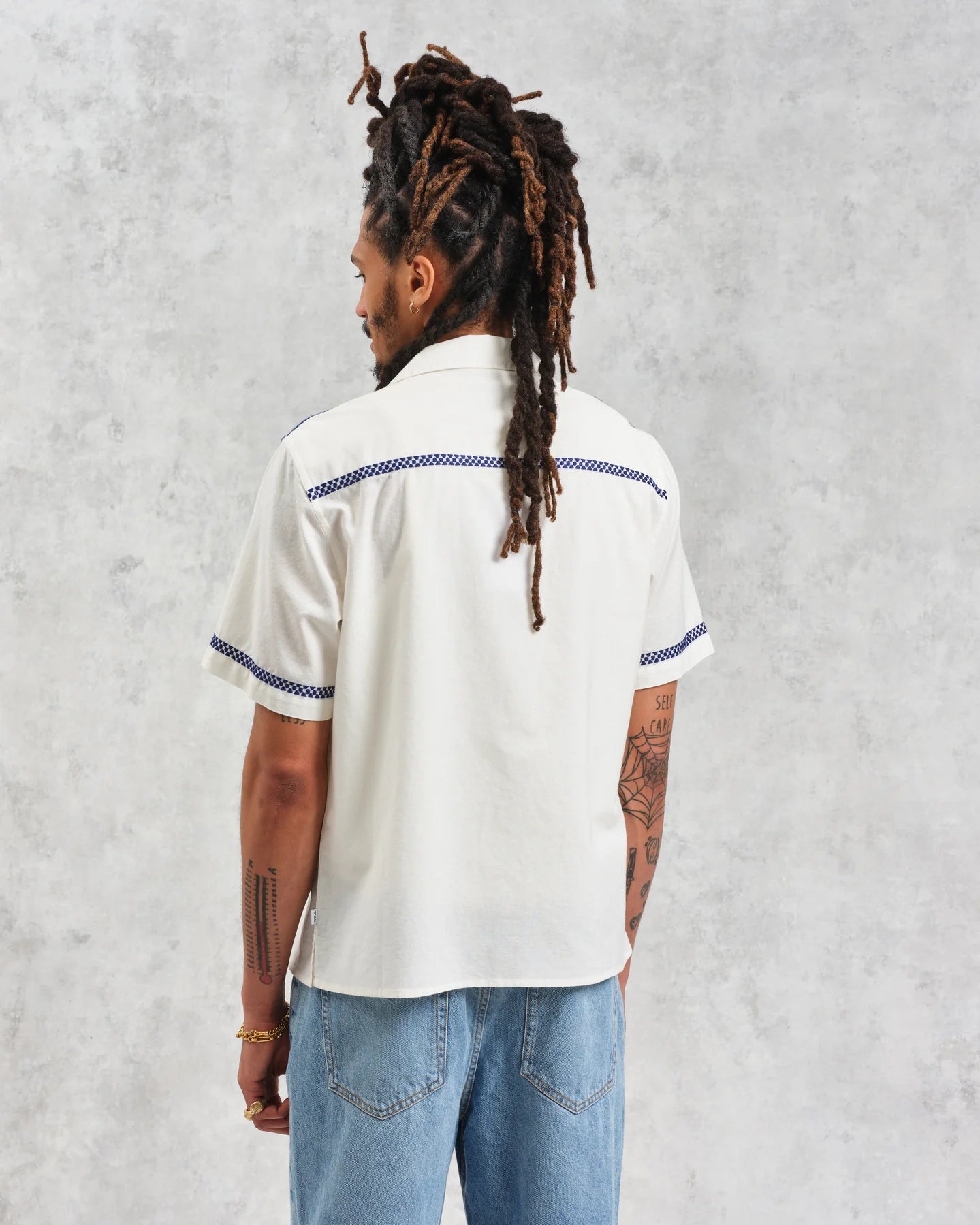 Didcot - Ecru Motif Embroidered Short - Sleeve Shirt - Supermen.dk