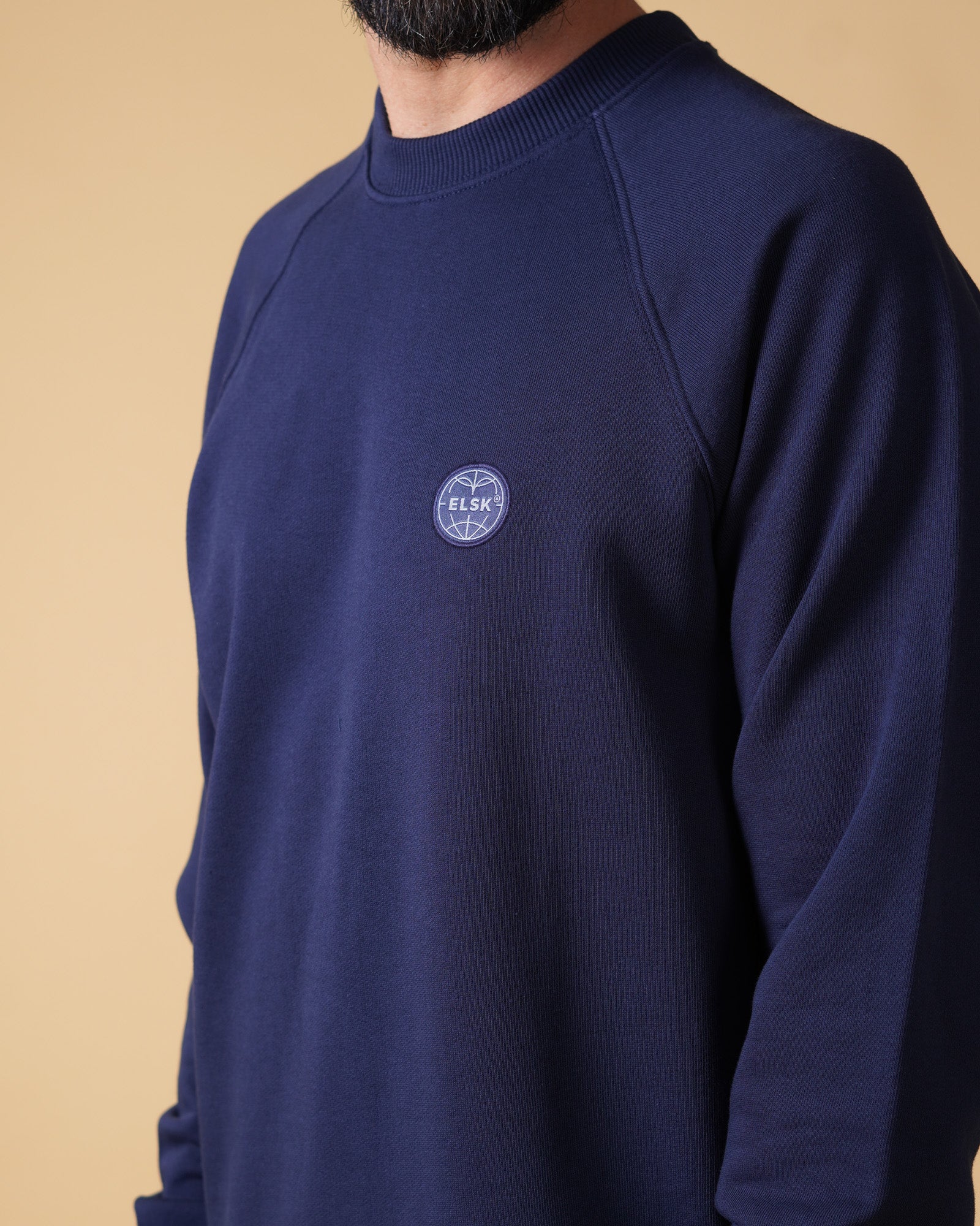 ELSK GLOBE MEN'S RAGLAN CREWNECK Dark Navy - Supermen.dk