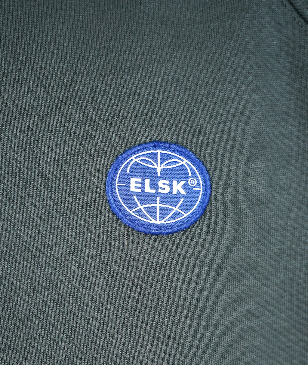 ELSK GLOBE MEN'S TVÆRS CREWNECK STONE GREEN - Supermen.dk