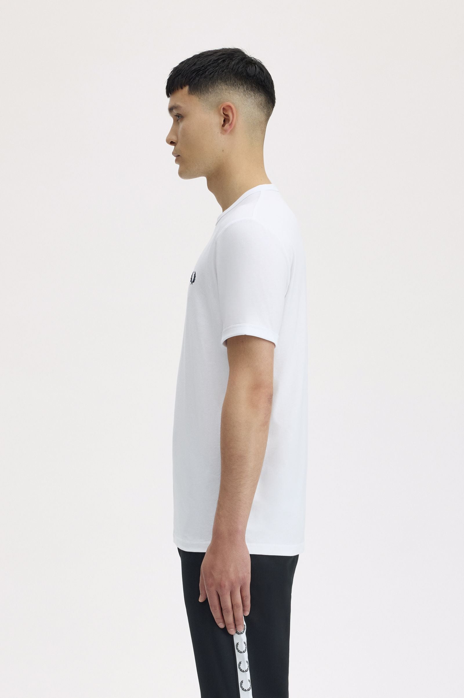 Fred Perry M3519 Ringer T-Shirt white - Supermen.dk