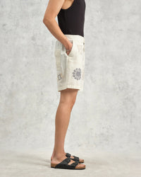 Kurt - Ecru Doodle Embroidered Shorts - Supermen.dk