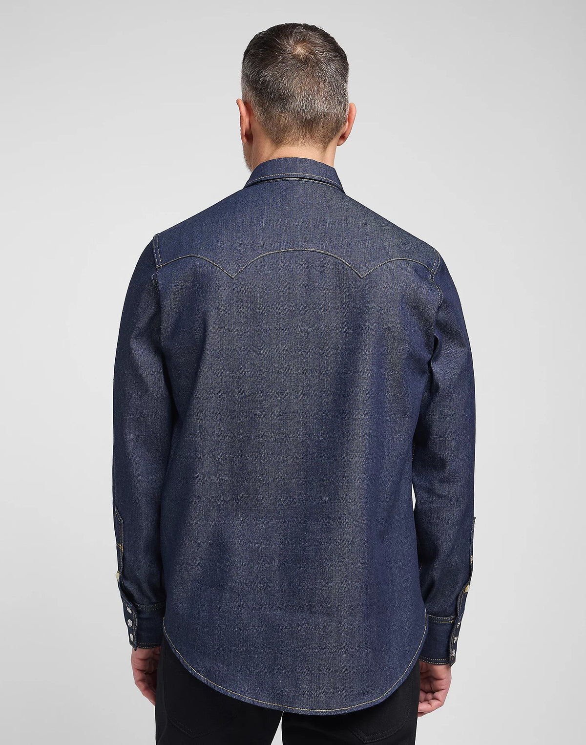 LEE 101 50’s Western denimskjorte i Dry set bagfra