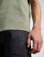 LEE 101 Regular Core Tee Olive Stone - Supermen.dk