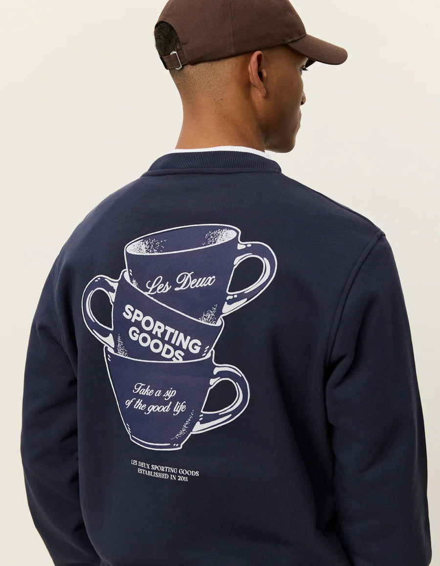 Nærbillede af print på Les Deux Ben Artist sweatshirt i navy med print