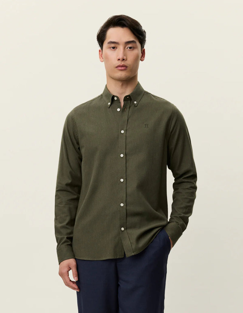 Les Deux Desert Reg Shirt Olive Night - Supermen.dk