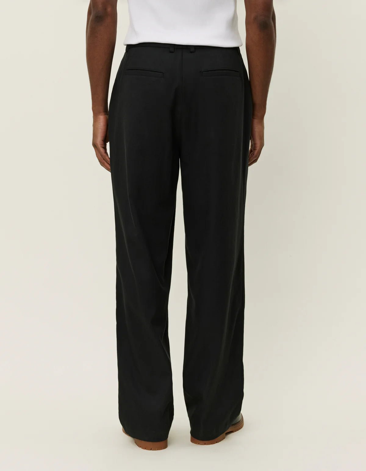 Les Deux Randall Pleated Twill Suit Pants Black - Supermen.dk