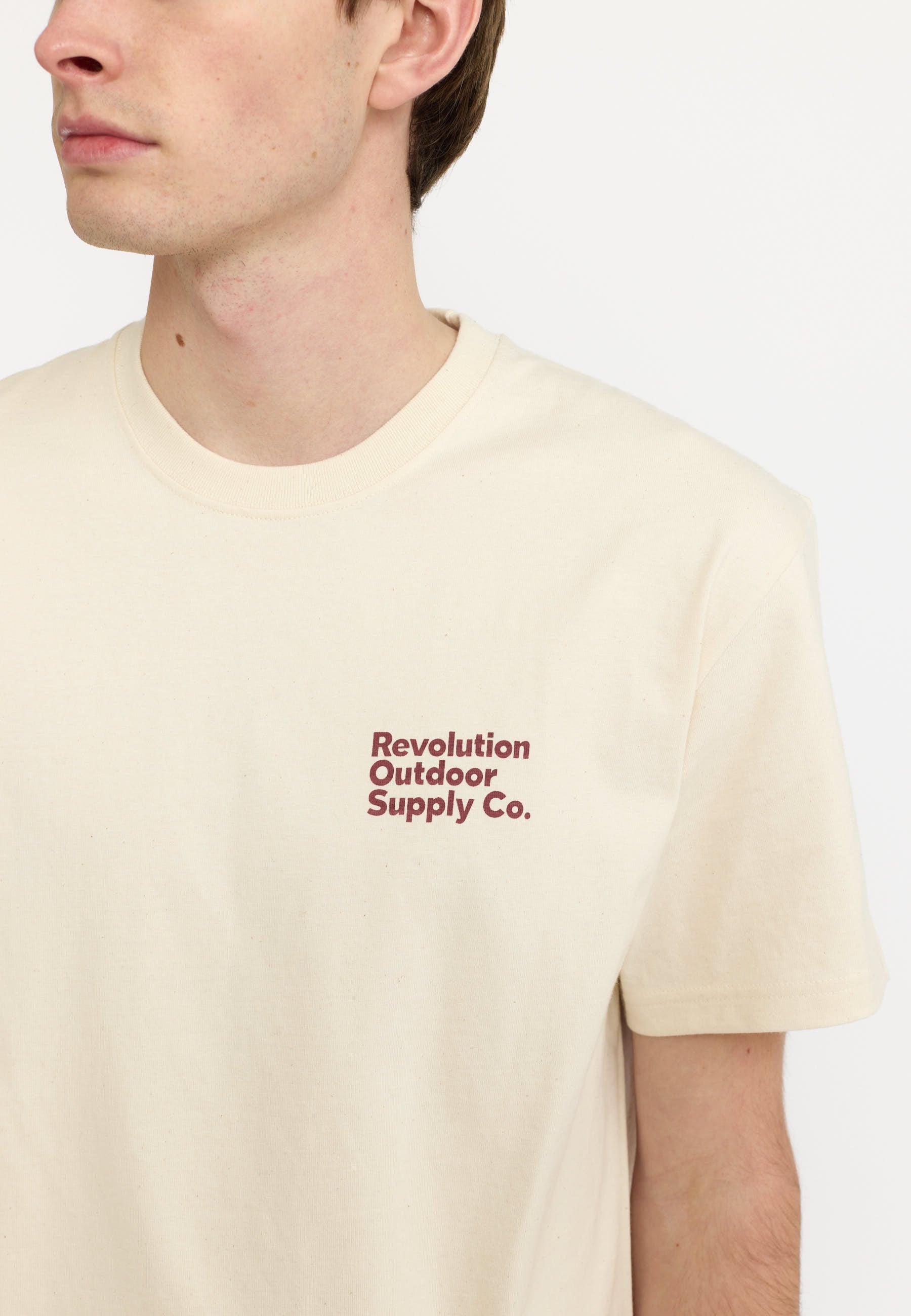 Revolution Application T-Shirt / 1428 MOU - Offwhite - Supermen.dk