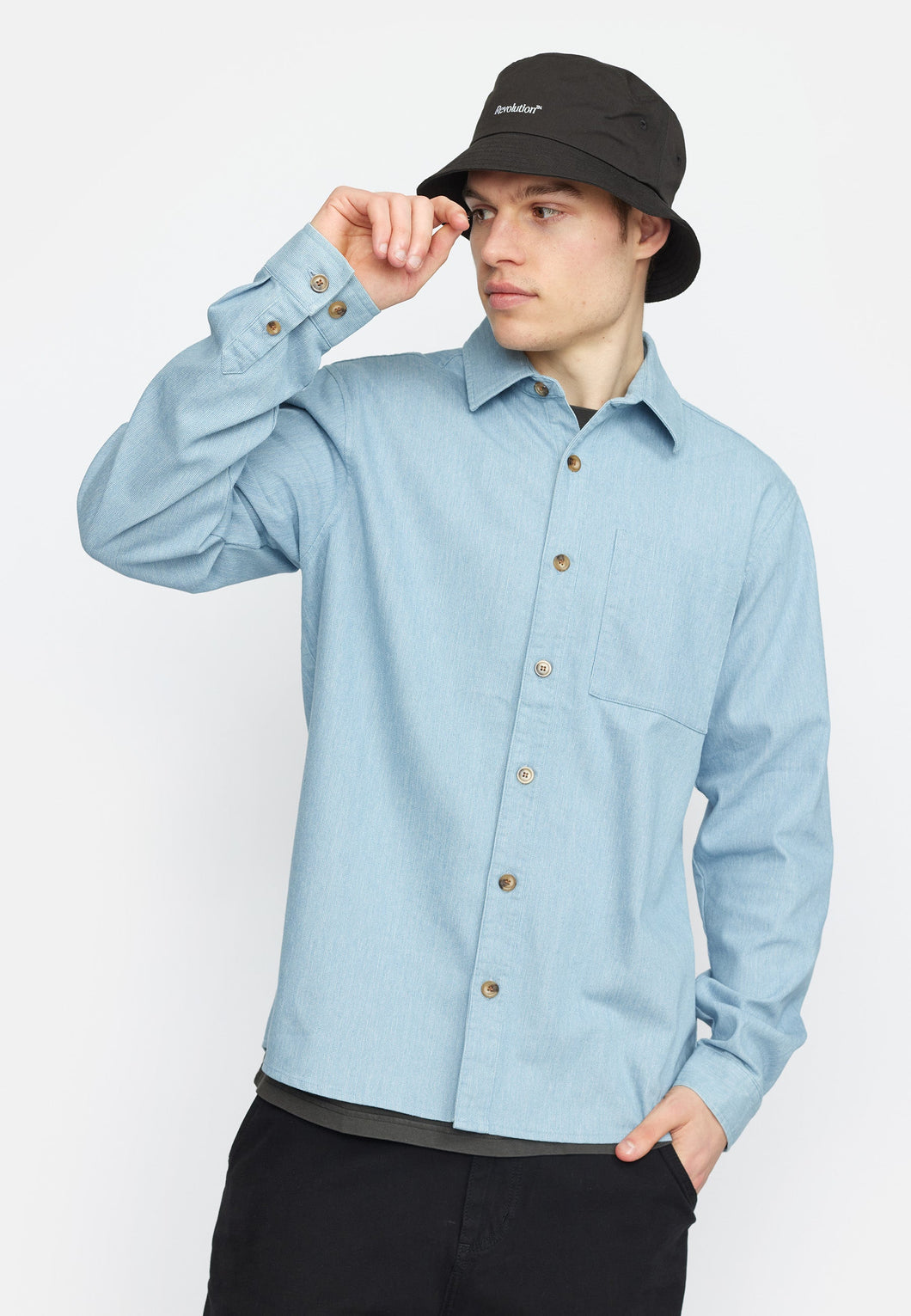 Revolution Loose Shirt Lightblue - Supermen.dk