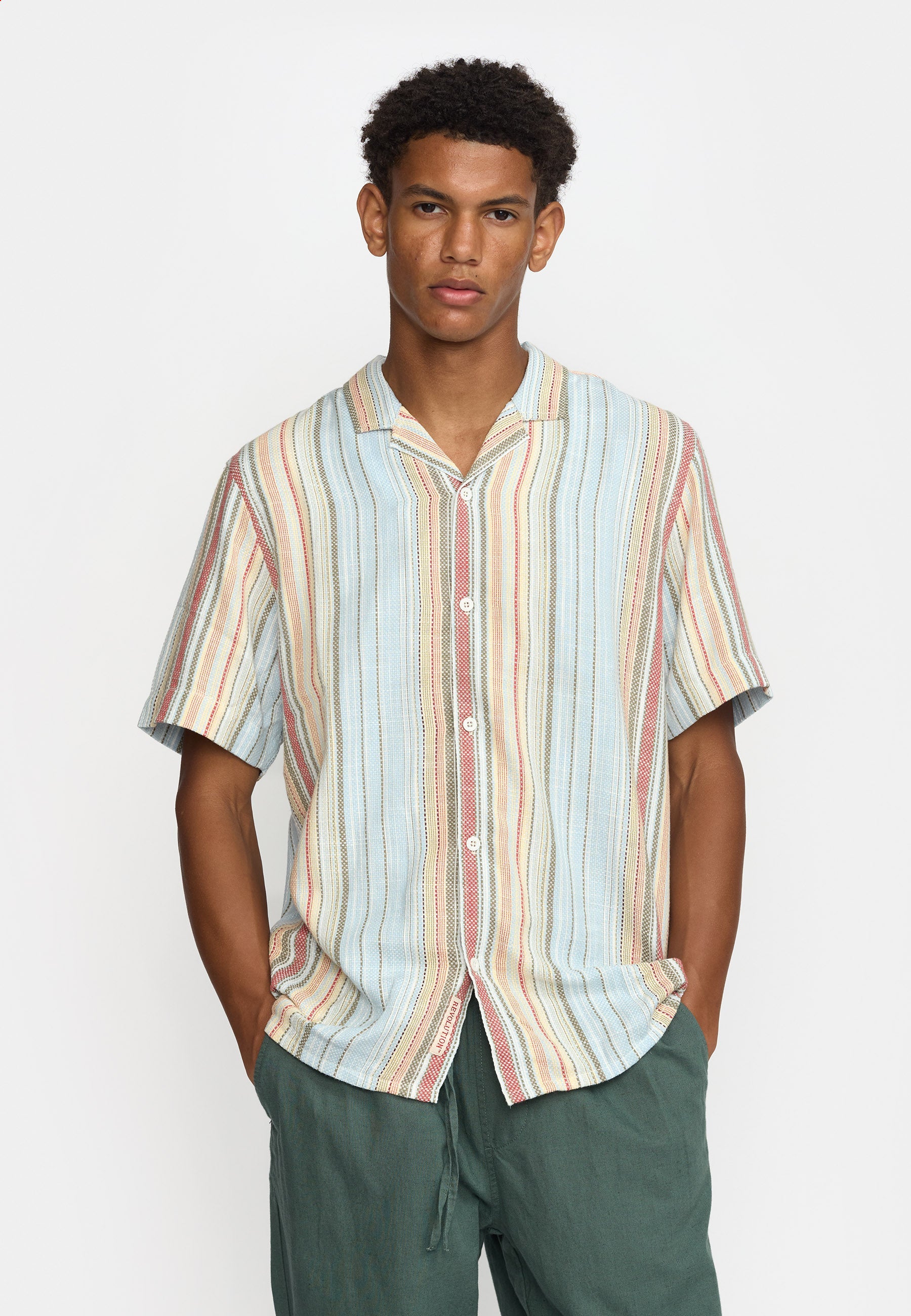 Revolution Short - sleeved Cuban Shirt - Supermen.dk