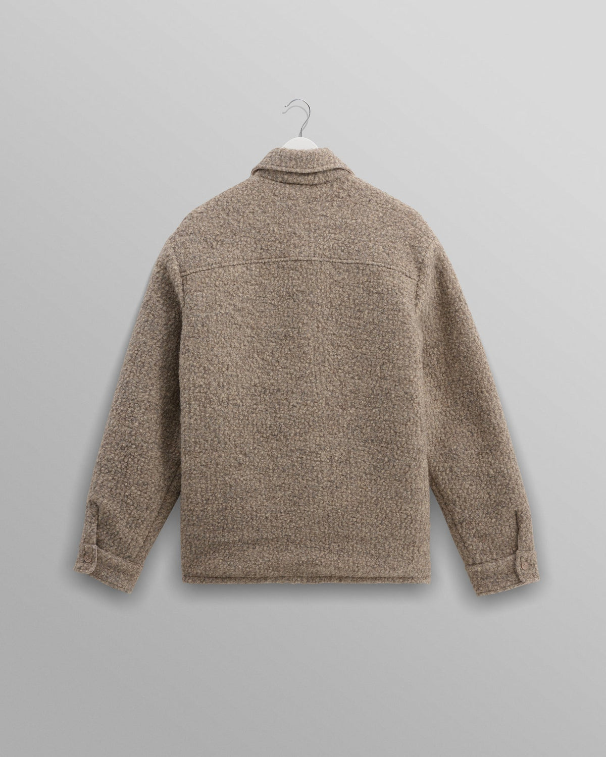 Bouclé-siden af Wax London Mount vendbar overshirt i bouclé-uld i natur – produktbillede