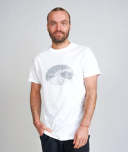 Indlæs billede til gallerivisning ELSK KYSTVEJ ESSENTIAL MEN&#39;S T-SHIRT | WHITE - Supermen.dk
