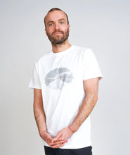 Indlæs billede til gallerivisning ELSK KYSTVEJ ESSENTIAL MEN&#39;S T-SHIRT | WHITE - Supermen.dk
