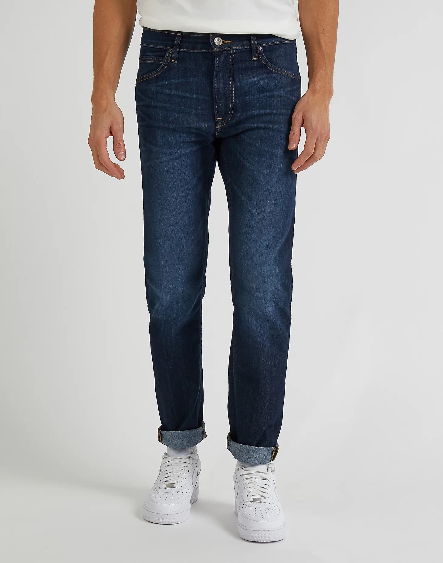 LEE DAREN ZIP FLY LOW STRETCH IN STRONG HAND