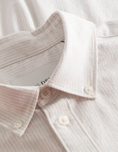 Indlæs billede til gallerivisning Les Deux Kristian Oxford Shirt Dark Sand/White Wide Stripe - Supermen.dk
